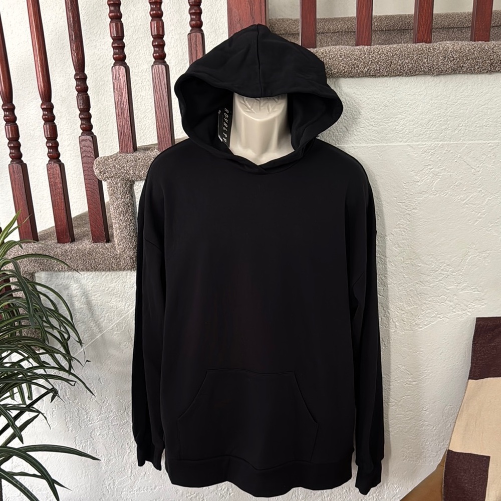ROYALTY By Maluma Men’s Basic 100% Cotton Black Hoodie Size L NWT